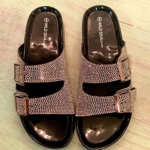 New Sparkly Wild Diva lounge slides size 6